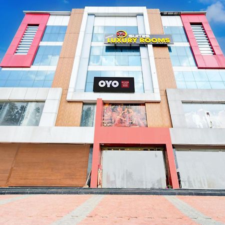 Hotel O Svs Suites Luxury Rooms Trimulgherry Exterior foto