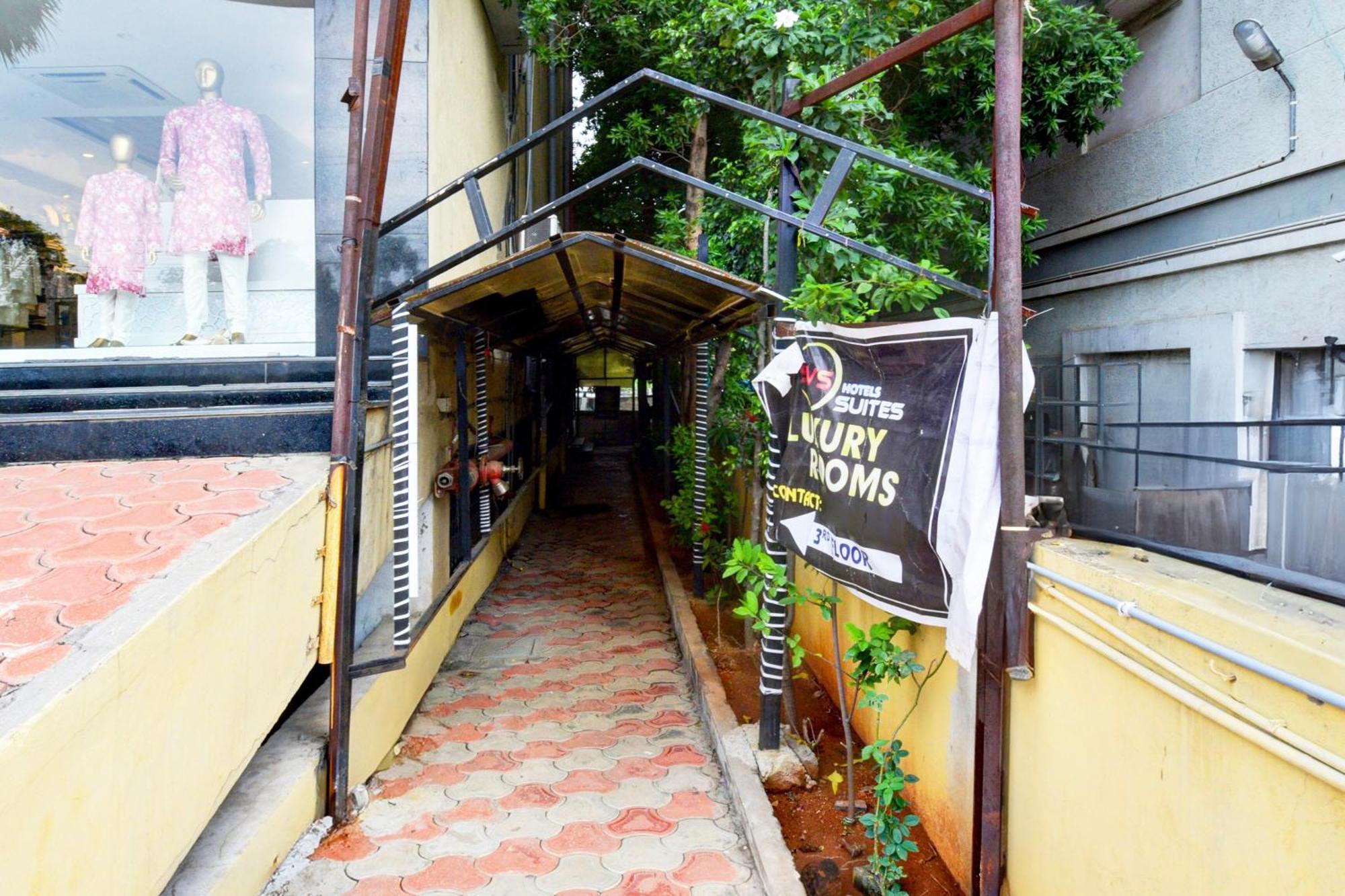 Hotel O Svs Suites Luxury Rooms Trimulgherry Exterior foto